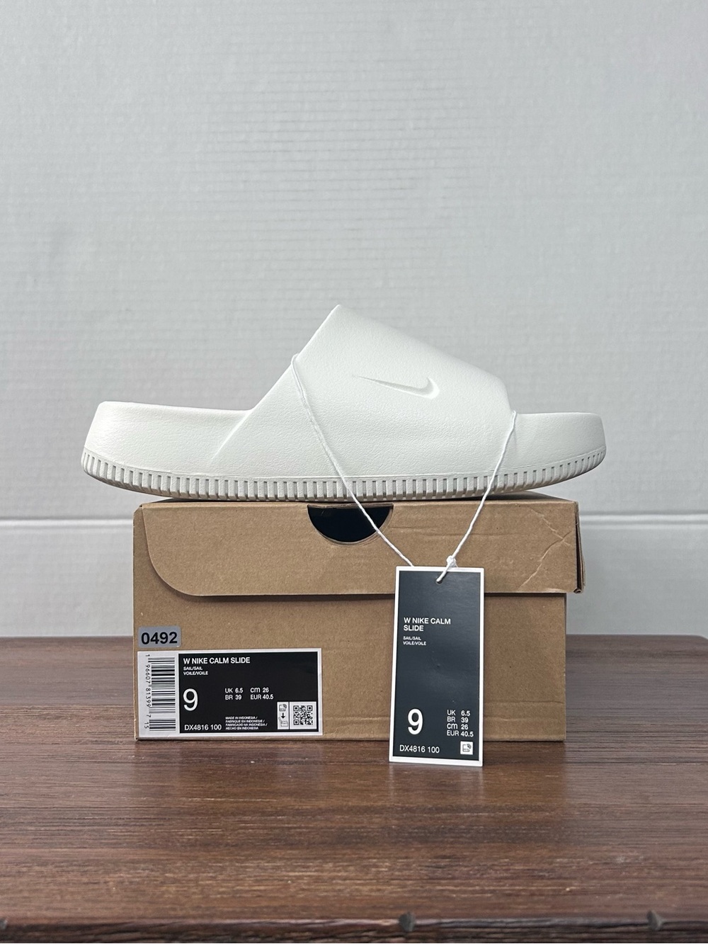 Nike Calm Slide Sail Women’s 9/Men’s 7.5